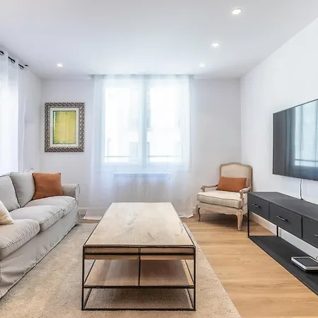 Pintxos Y Tradicion En Casco Viejo Daire Bilbao